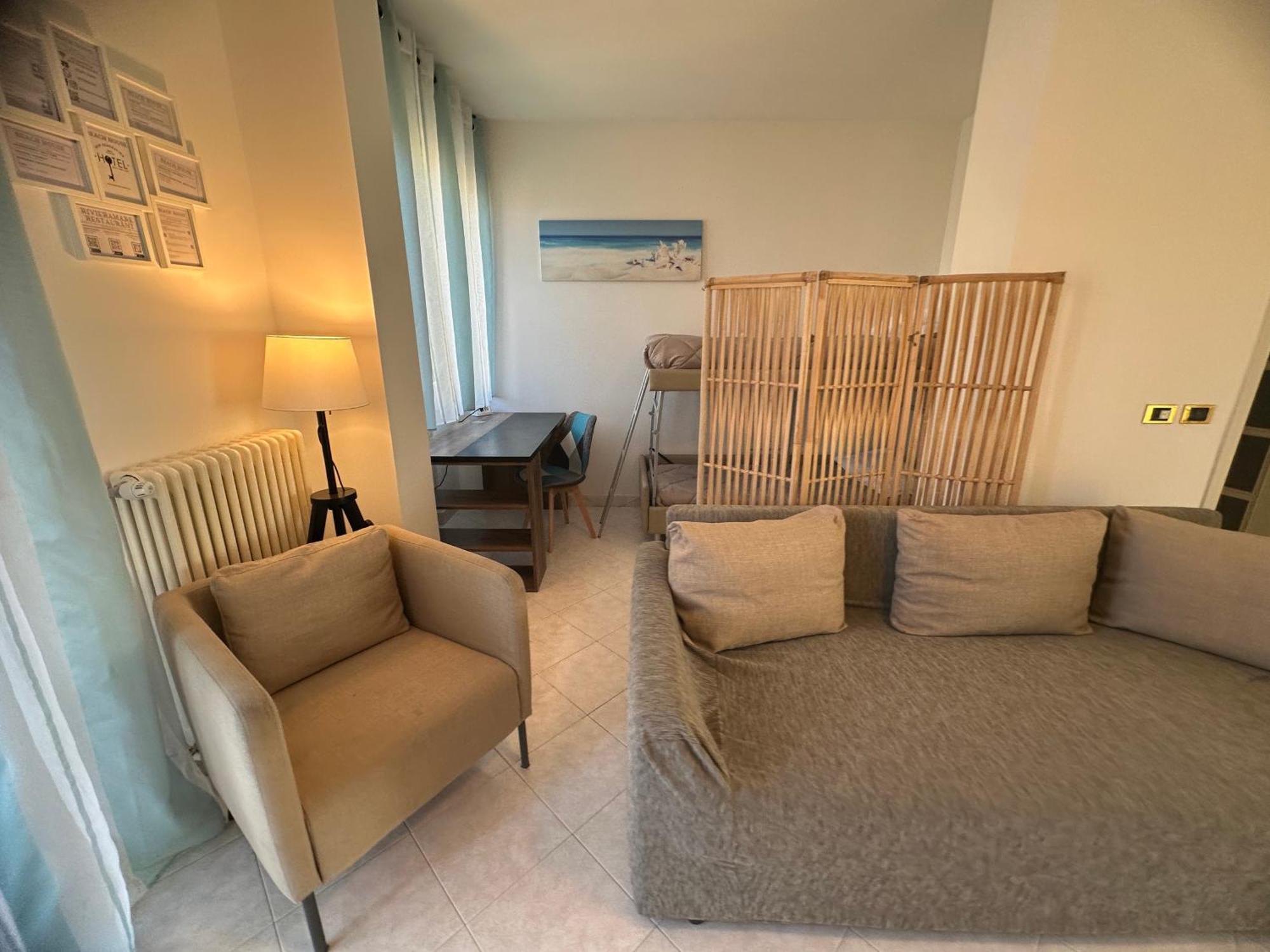 Beach House Holiday Apartments Rimini Luaran gambar