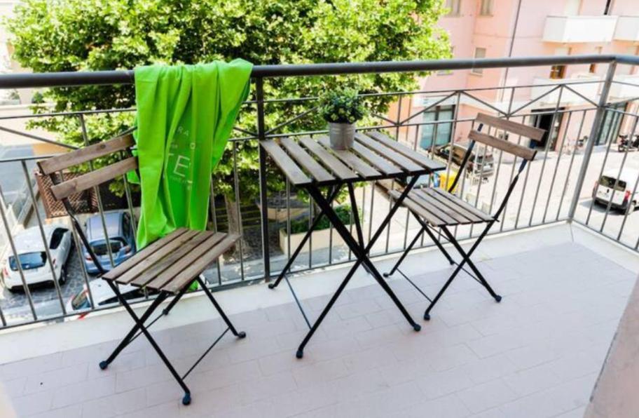 Beach House Holiday Apartments Rimini Luaran gambar