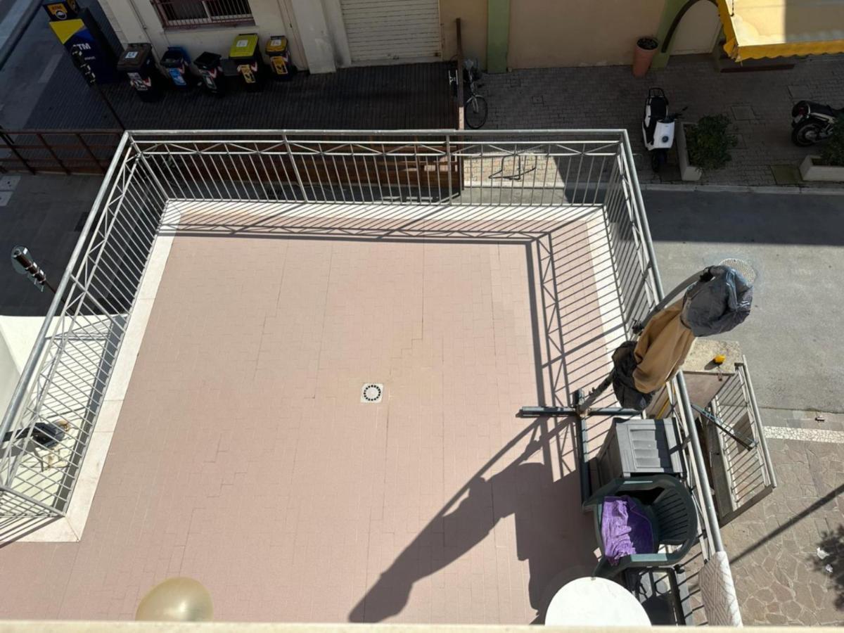 Beach House Holiday Apartments Rimini Luaran gambar