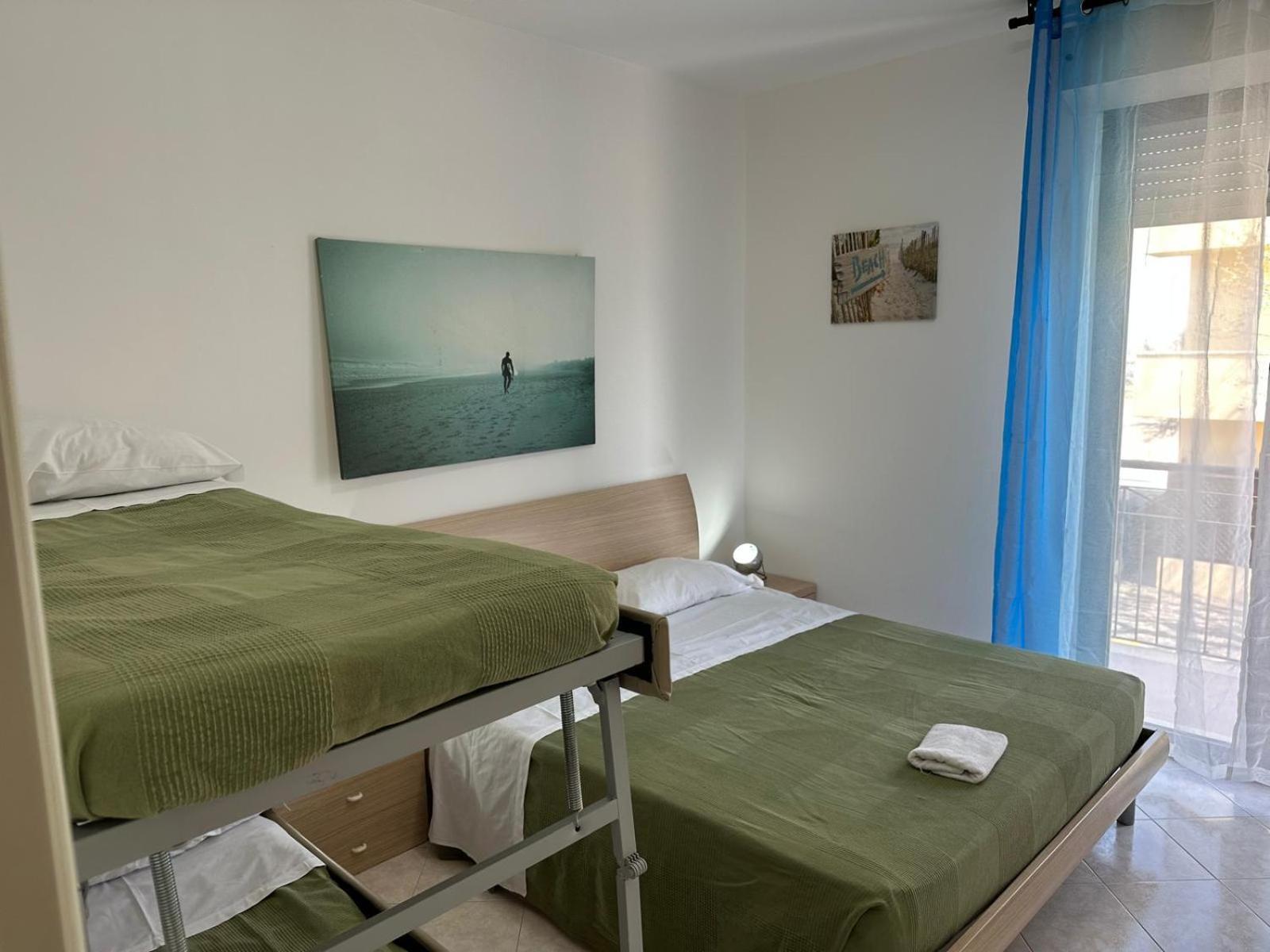 Beach House Holiday Apartments Rimini Luaran gambar
